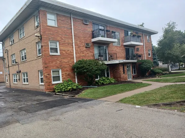 10811 S Lloyd Dr APT 2, Worth, IL 60482