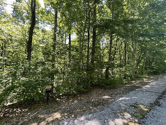 3rd image of 0 Woodcrest Dr
