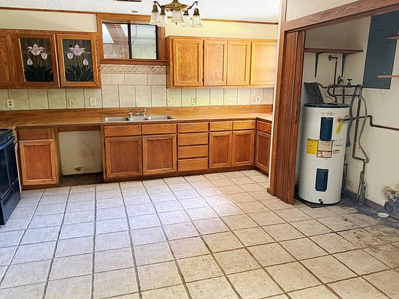 3rd image of 260 Whispering Pine Dr