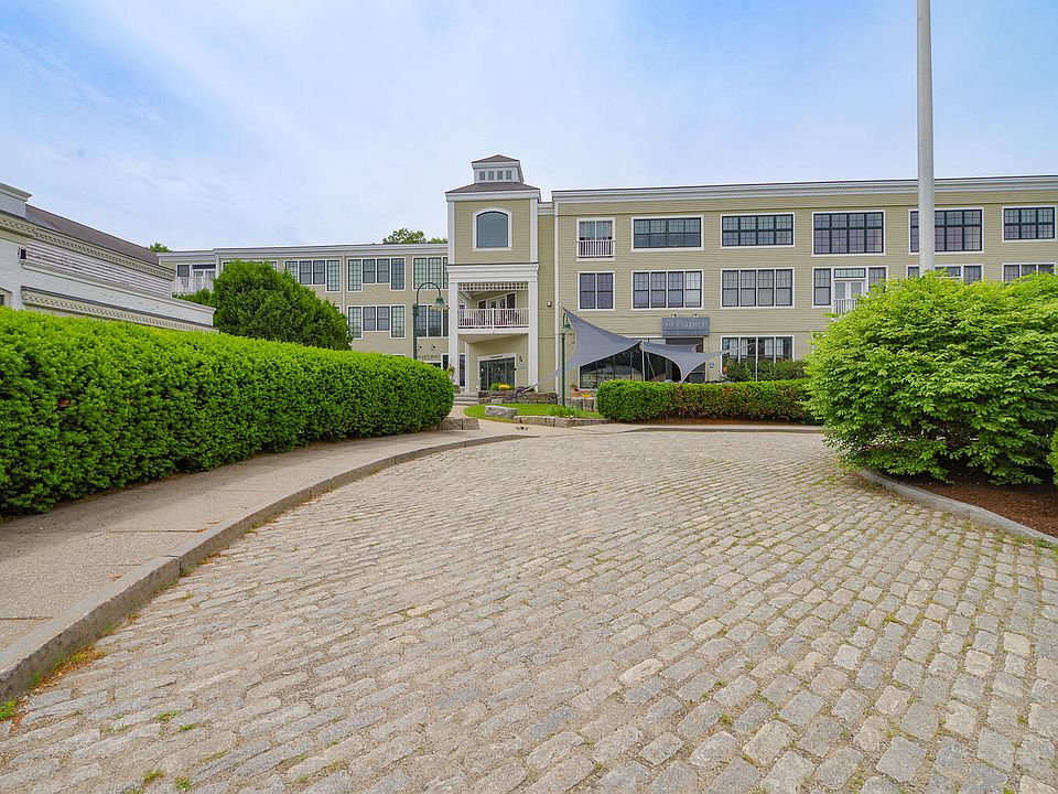 1st image of 40 Washington Street # 310