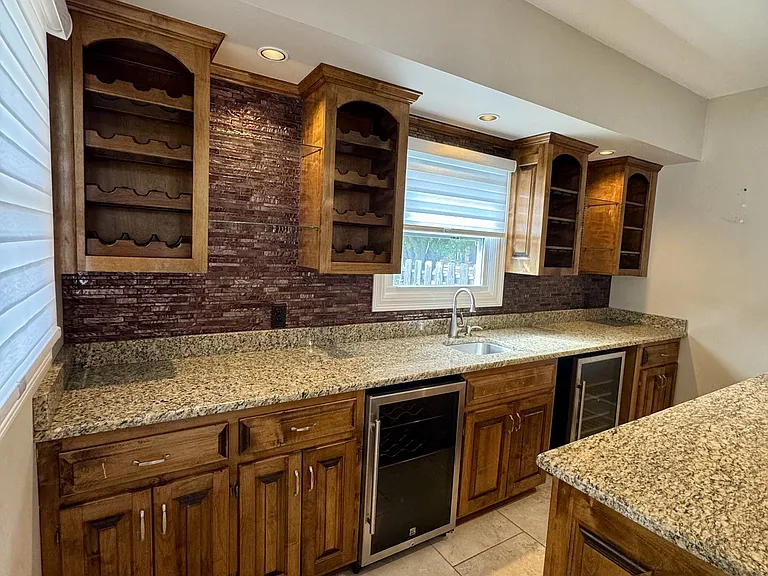 2729 Channel Pl — Photo 8