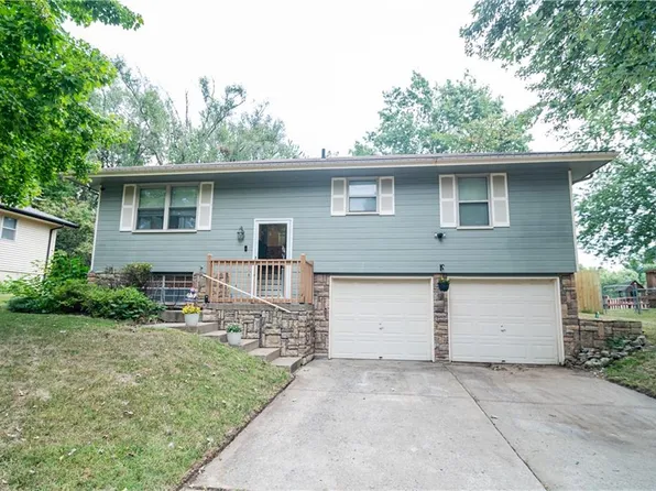 1620 SE Stratford St, Blue Springs, MO 64014