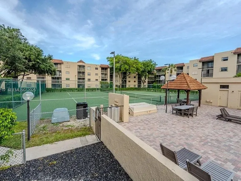 10451 W Broward Blvd #201 — Photo 36