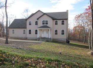 369 Austin Rd, Mahopac, NY 10541