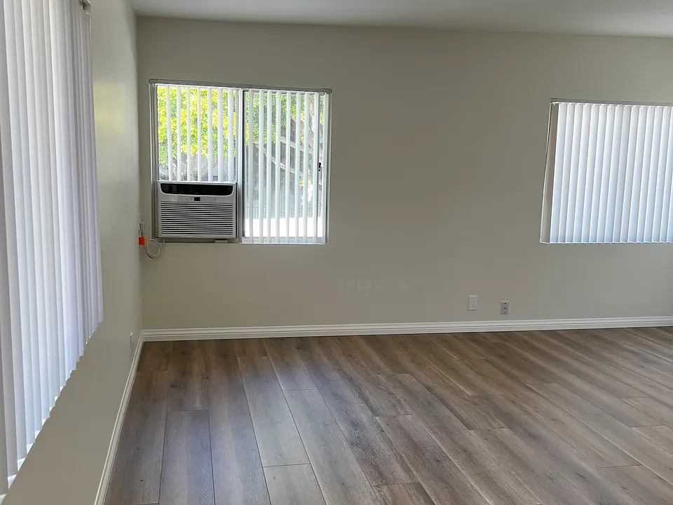 1518 Franklin St #5