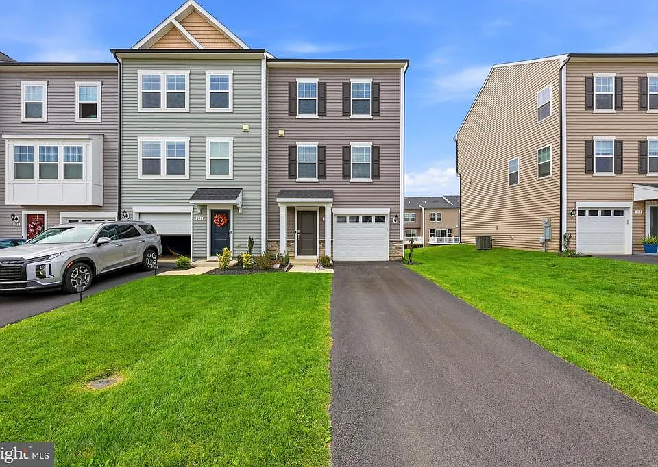 299 Aragon Dr