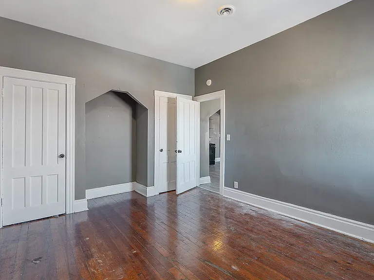 315 N Salina St — Photo 8