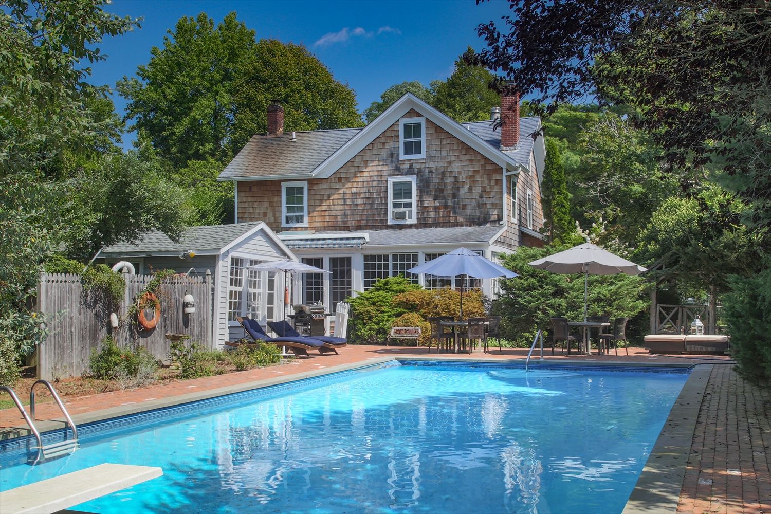 42 Atlantic Ave, Amagansett, NY 11930 Out East