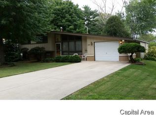 2105 Fairway Dr, Springfield, IL 62704