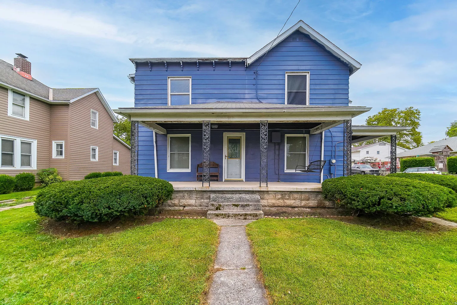 348 Willow St photo 1