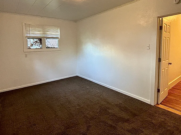 98 Sterrett St #1 — Photo 15
