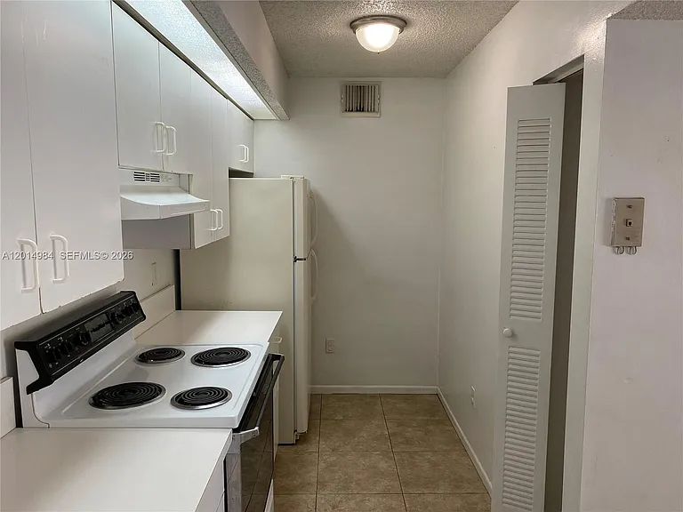 18820 NW 57th Ave #203 — Photo 9