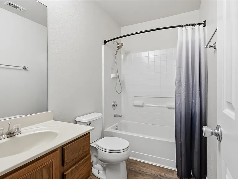 1356 N Cozumel St — Photo 27