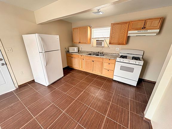 3rd image of 210-218 N Leech St #214
