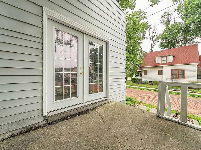 2145 W 100th St — Photo 31