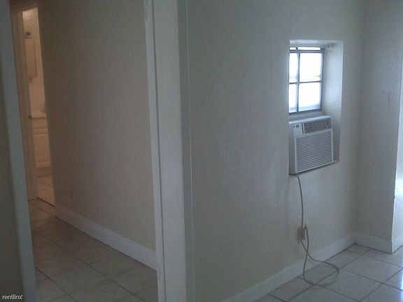 2235 MADISON APART FOTO