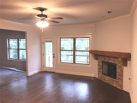 4th image of 33 Cresswell Dr