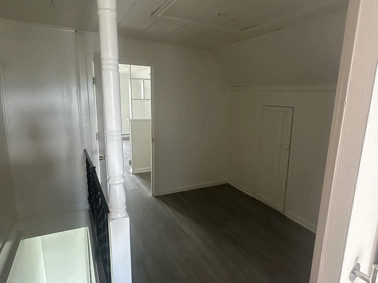 3 bed, 1000 sqft, $1,300 — Photo 4