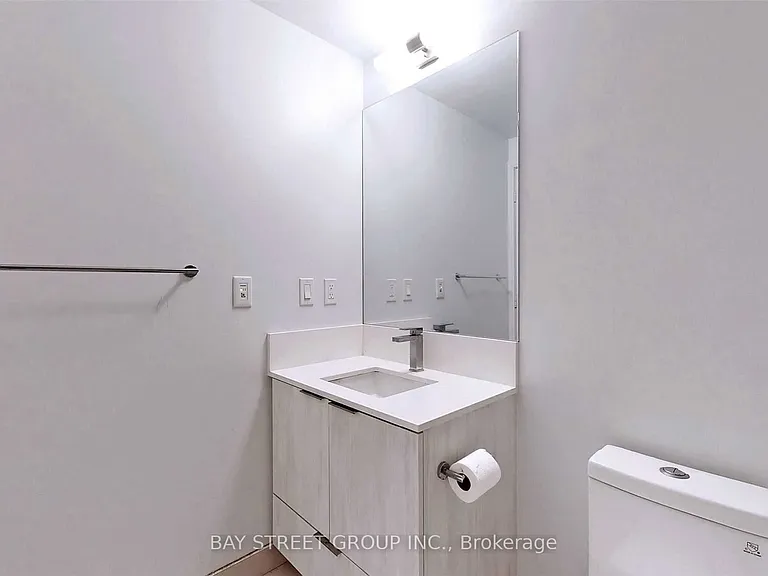 181 Dundas St E #4311 — Photo 23