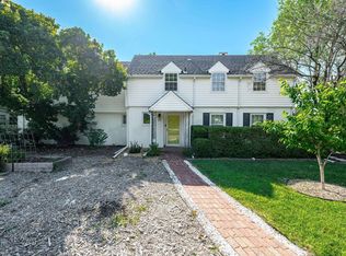 20 E Sequoia Dr, Wichita, KS 67206