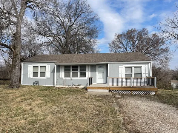 3412 E 93rd St, Kansas City, MO 64132