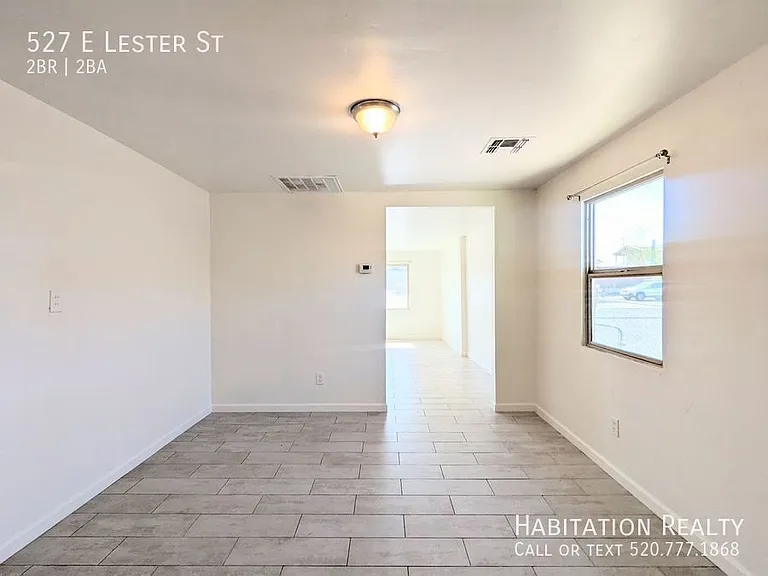 527 E Lester St — Photo 6