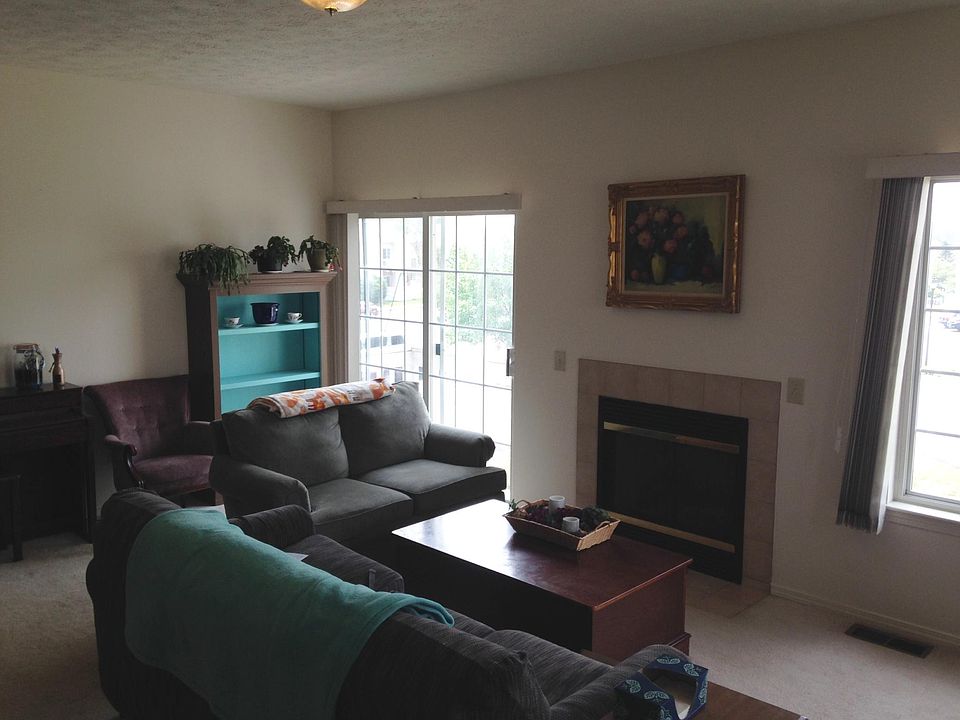 living room, balcony entrance