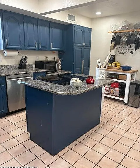 2284 W Paseo Cielo — Photo 5