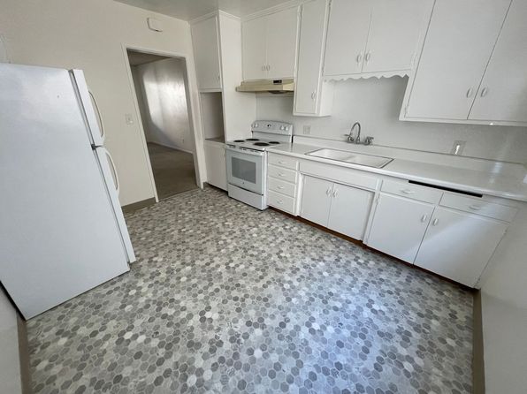 4363-4367.5 Mentone St #4365