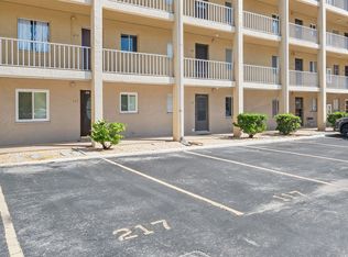 3592 Lake Bayshore Dr #217, Bradenton, FL 34205