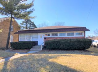 256 S York Rd, Bensenville, IL 60106