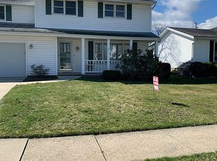 26921 Osborn Rd, Bay Village, OH 44140