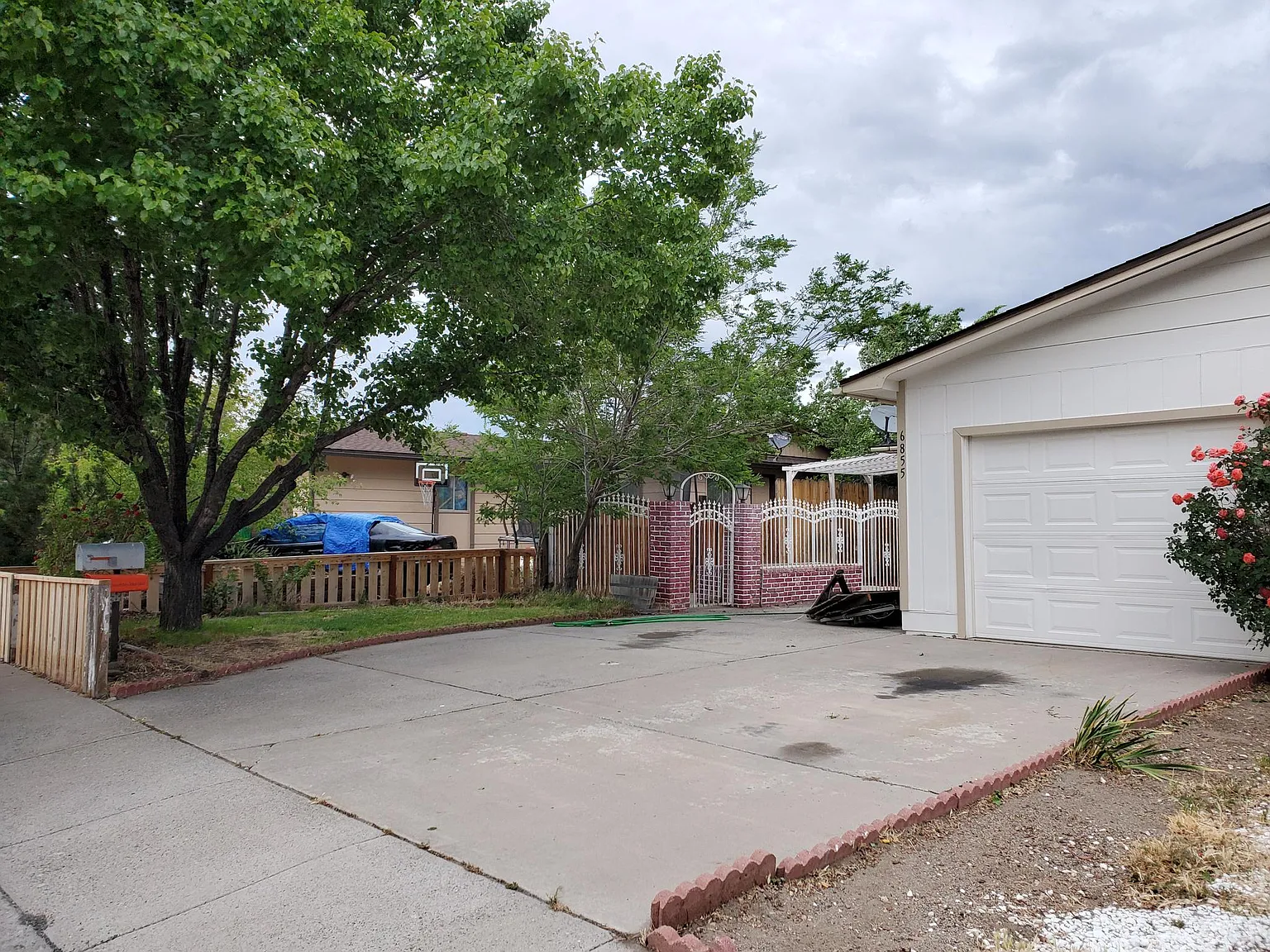 6855 Lotus St photo 1