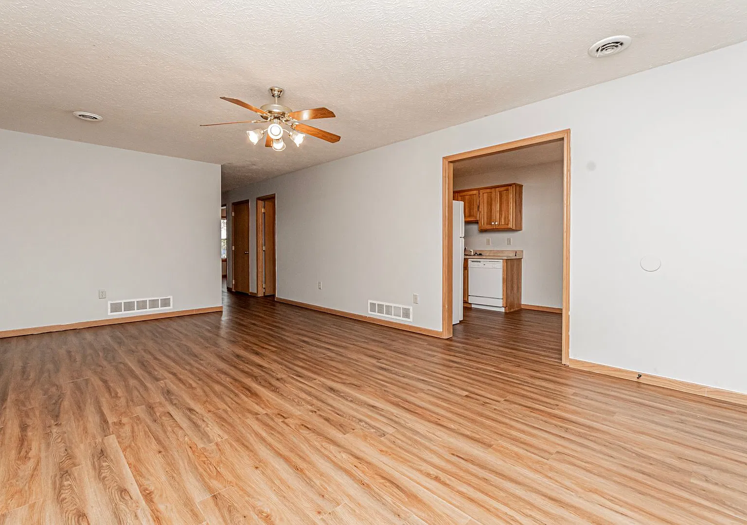 Red Brick Apartments — Photo 3