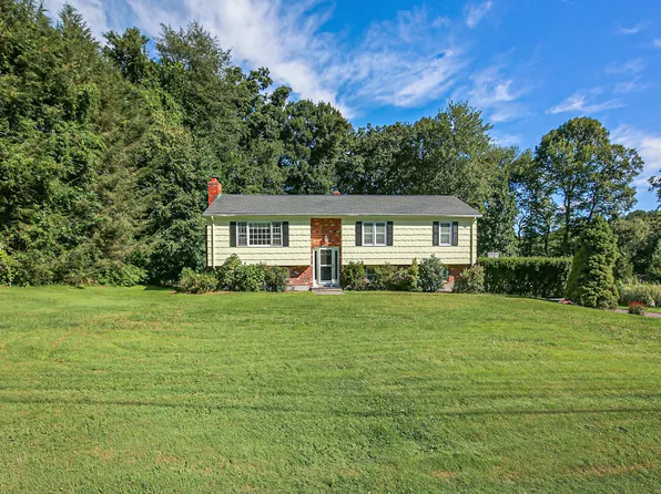 81 Towerview Drive, Trumbull, CT 06611