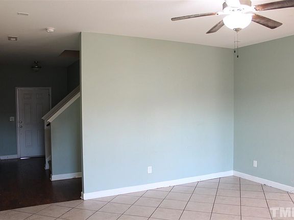 4th image of 420 McCarthy Dr
