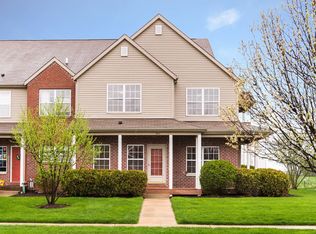 563 Stonegate Dr #563, Sycamore, IL 60178