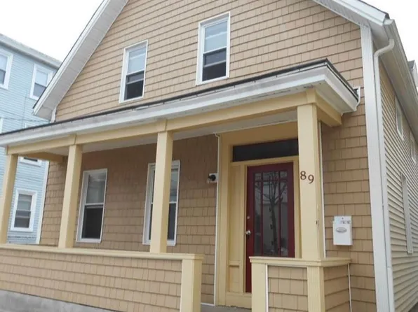 89 Sutton St, Providence, RI 02903