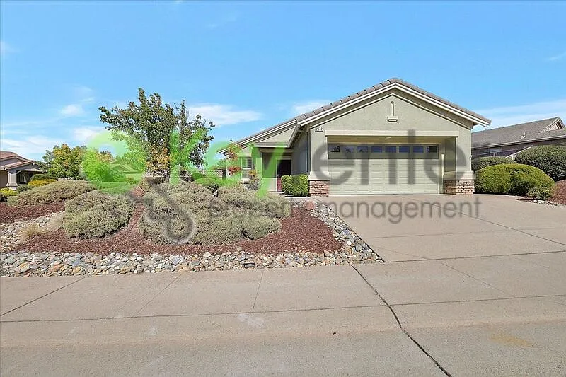 2 bed, 1.5 bath, 1143 sqft, $2,600 — Photo 3