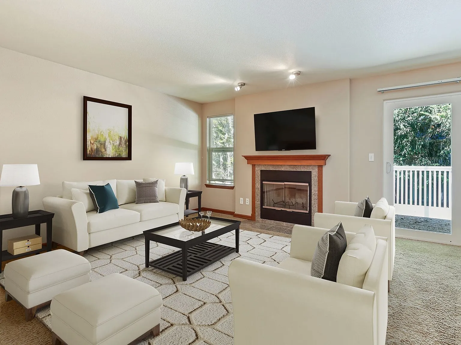 Summers Manor — Photo 2