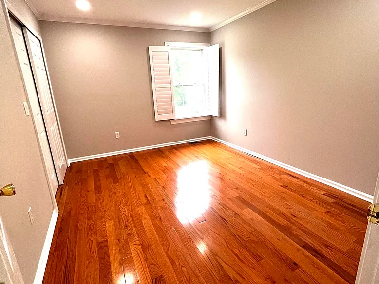 8 Buford Ct — Photo 25