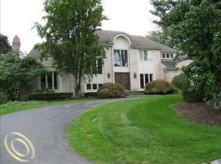 3547 Maxwell Ct, Bloomfield Hills, MI
