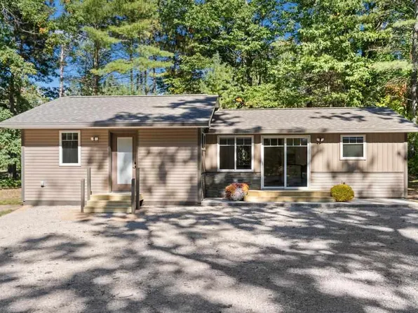 231 Ranch Rd, Indian River, MI 49749