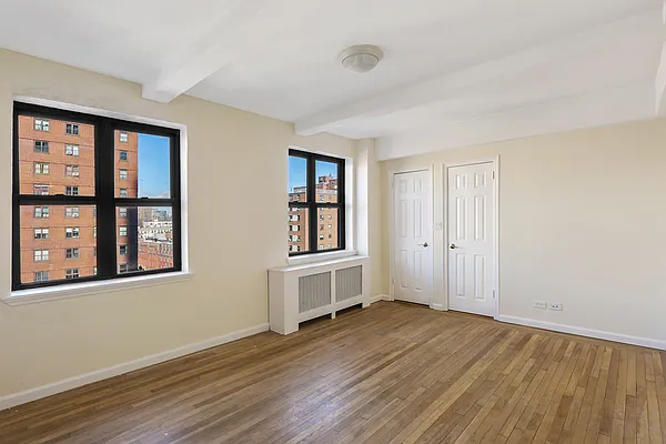 Rented by Oxford Property Group | media 20