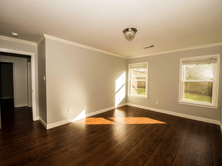 16211 Noblewood Way — Photo 9