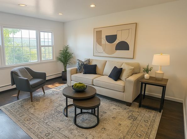 94 Washington Ave N #2