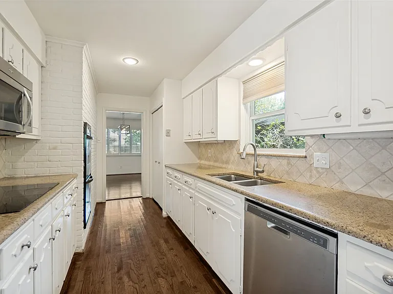 6207 Berwyn Ln — Photo 8