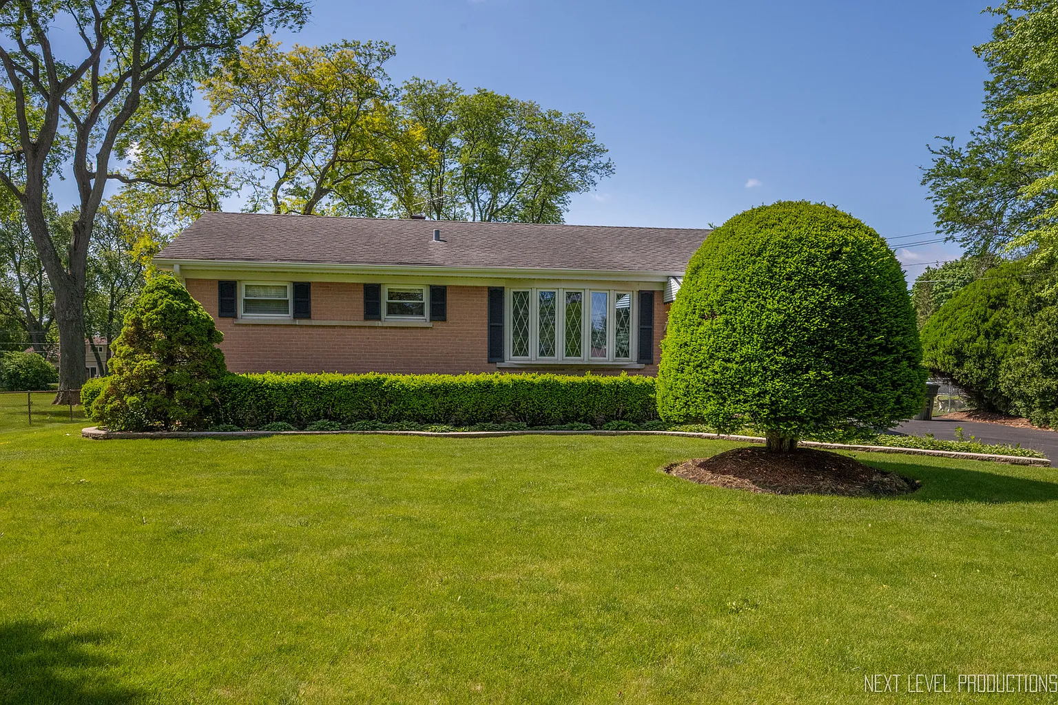 1811 E Euclid Ave photo 1