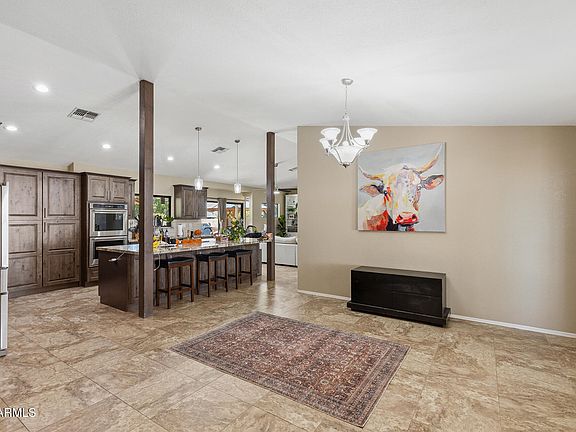 5th image of 4725 E LE MARCHE Avenue