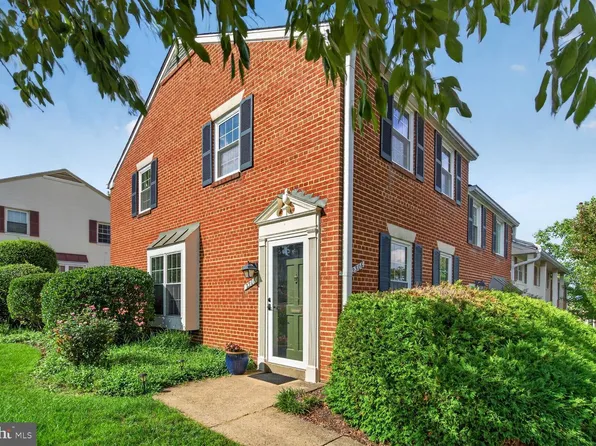 2306 N Dearing St, Alexandria, VA 22302